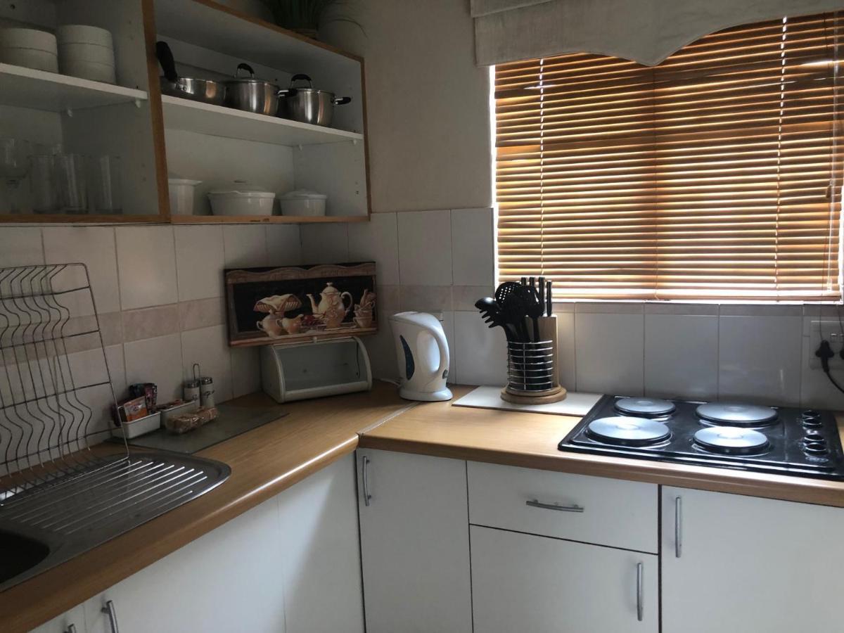 Acacia Westdene B&B Блумфонтейн Экстерьер фото